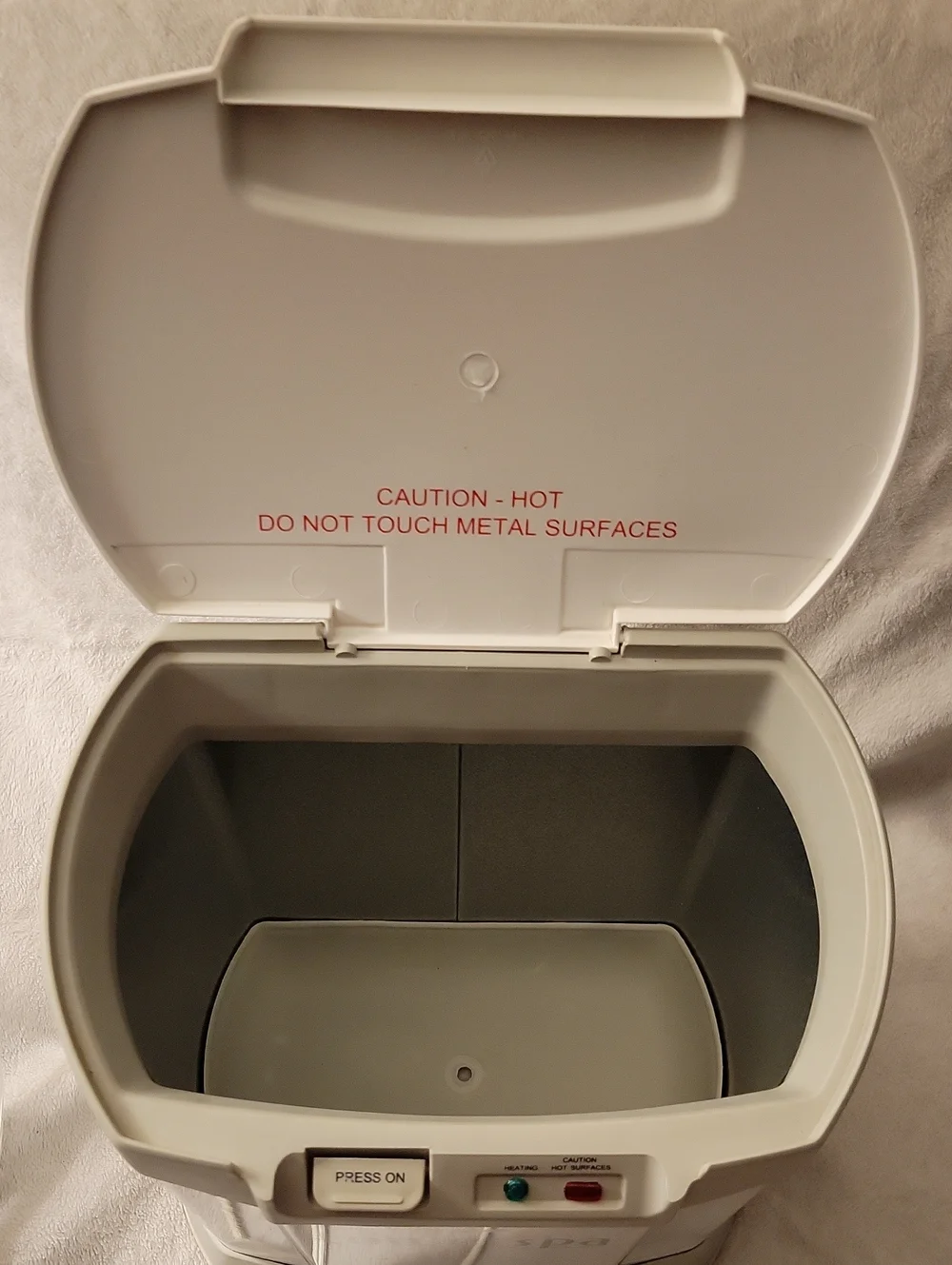 Brookstone Towel Spa Warmer. Trsted And Works